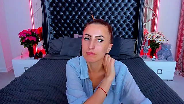 Rebecca_Diamond live