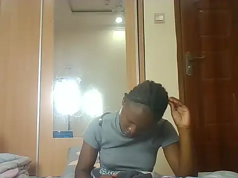 Tigerkitty_ live