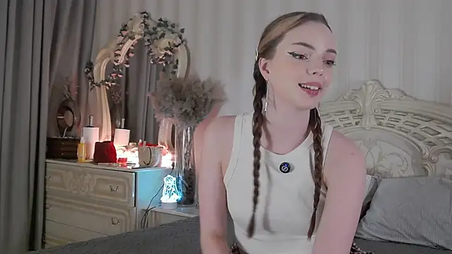 LianaGracee live
