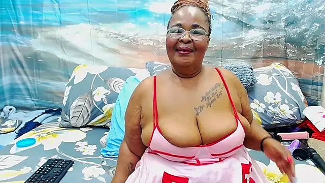 MatureMilfxxx live
