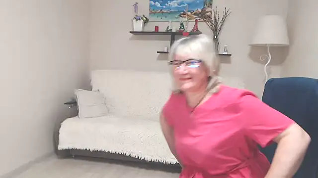 FleurMays live