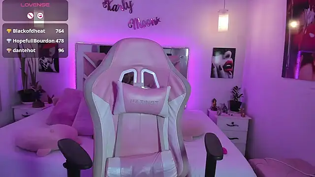Karly_moon live