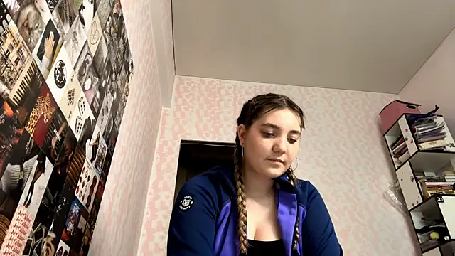 JanineThielman live