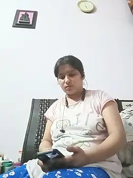 Ritika_singh71 live