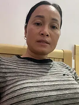 Loly_hana live