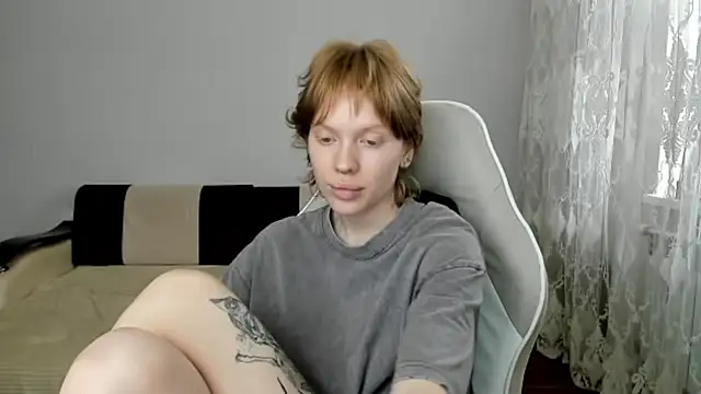 StellaDavis live