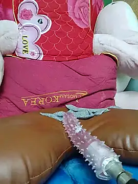 Lyna_z live