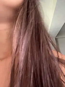 Mia_Cannon live