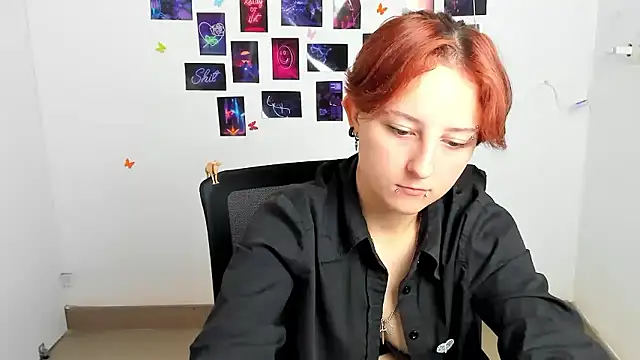 Dilara_Kiss_ live