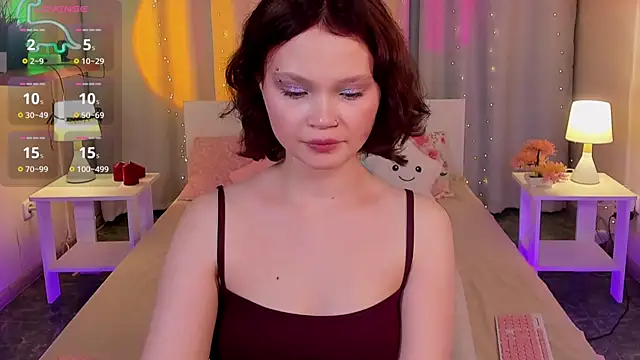 EmilyChaves live