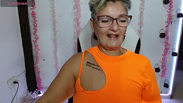 bety-cum2 live