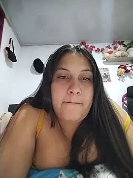 esmeralda_jadees live