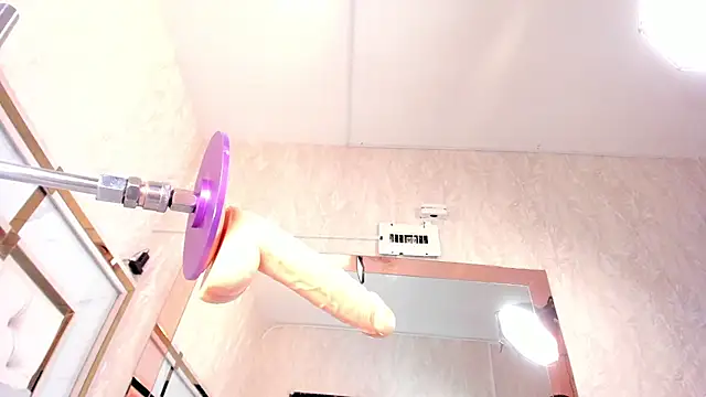 Victoriaa_millers live