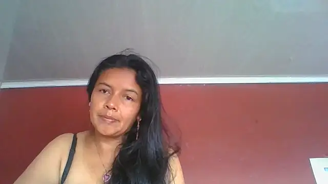 DianaOchoa_ live