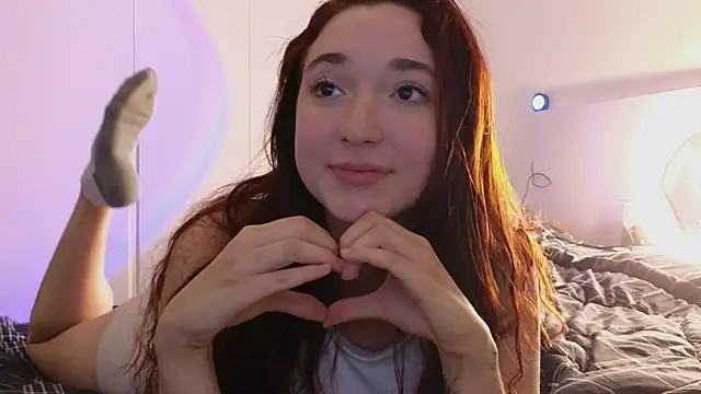 YasmineWest live
