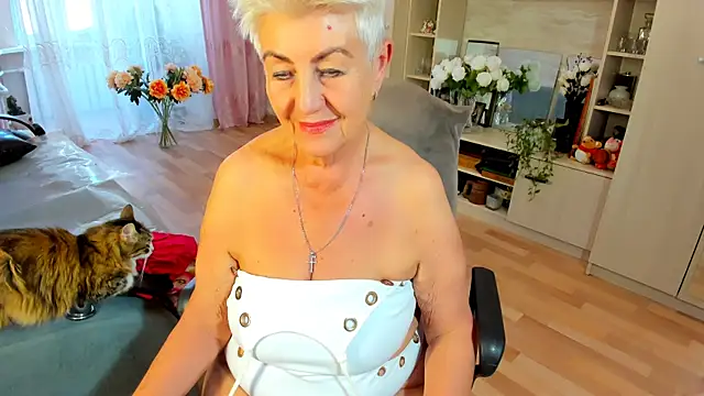 HotandMature live