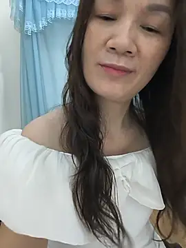 Lye_lovely live