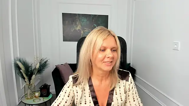 AgathaKlouin live