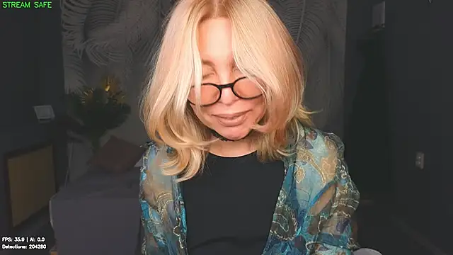 Wendy_Waves live