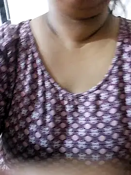 Ravina_patil1 live