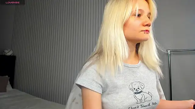 Bunny_Elsy live