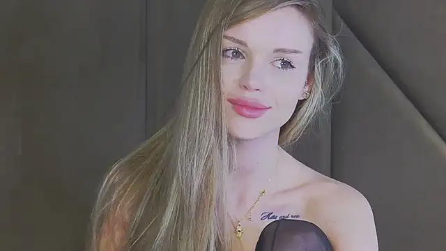 MarilynNova live
