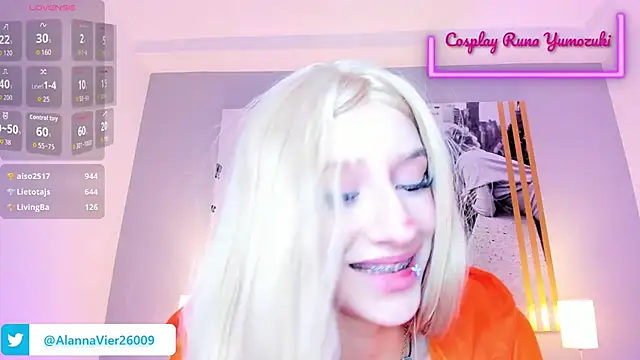 AlannaViera live