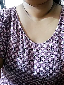 Ravina_patil1 live