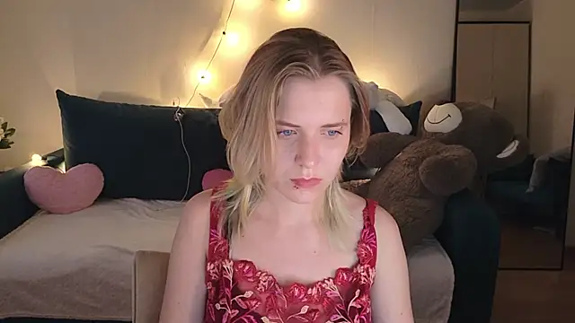 Viki_Charm live