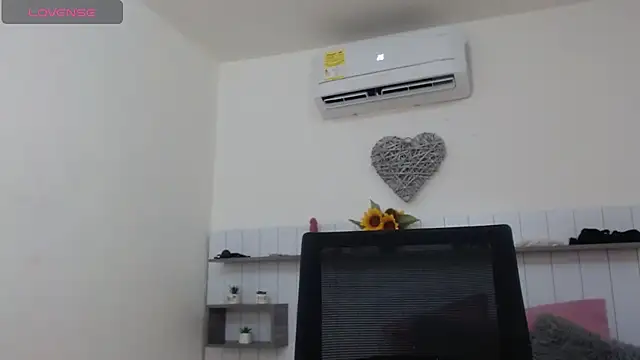 Zaphira_Vaelmont live
