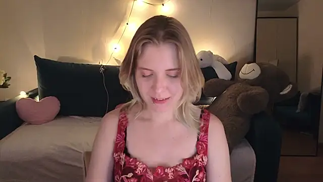 Viki_Charm live