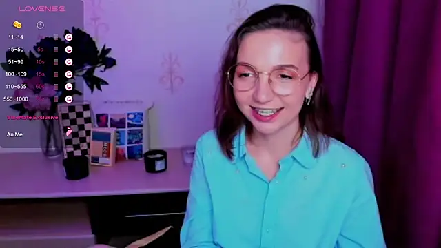 KindHazelHere_ live