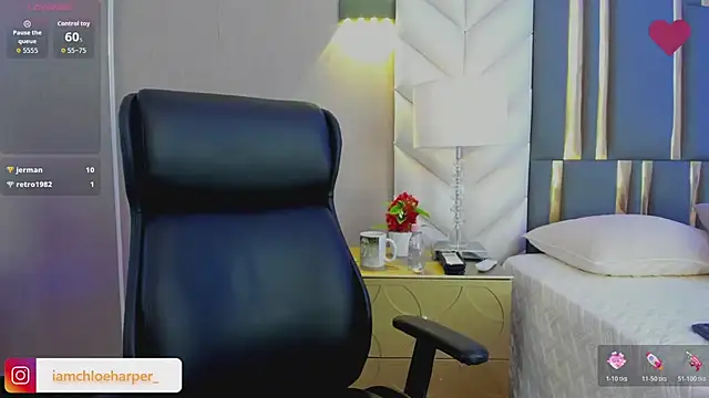 ChloeHarper_ live