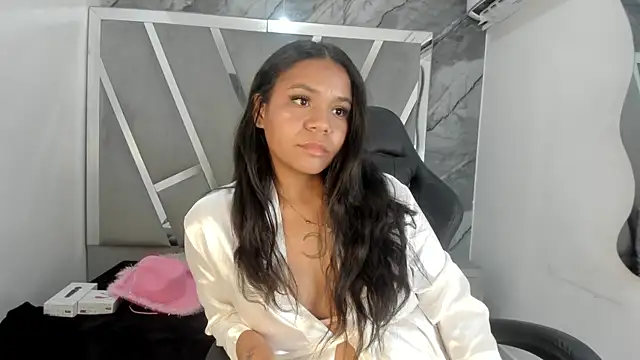 Chloe_ht live