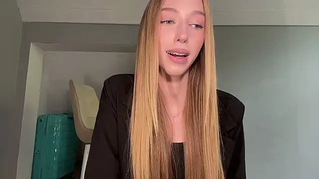 TraceyHowey live