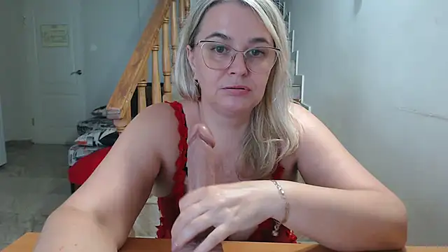 EleanoraDream live