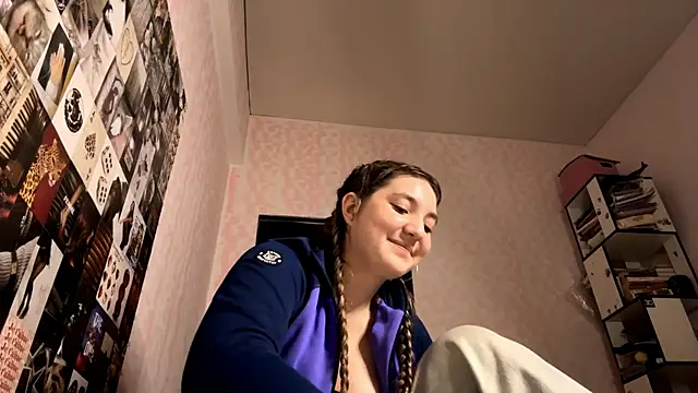 JanineThielman live