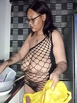 ShantelBootyBoobs live