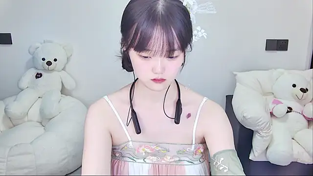Evil-Bunny007 live