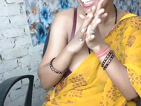 NottyMomo live