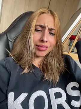 Ameellie live