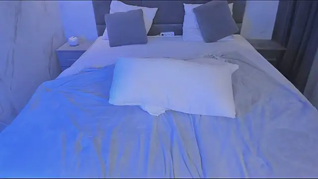 Chloee_White live