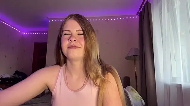 Amy_Maev live