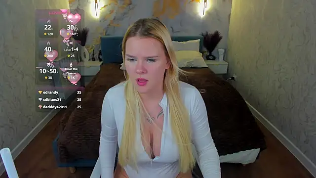Stella_Morgan live