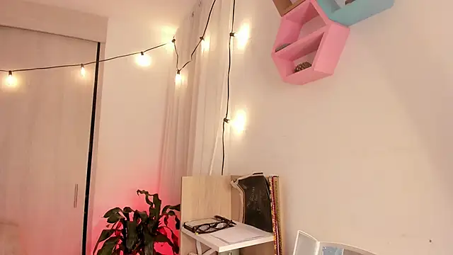 Melina_Ferrer1 live