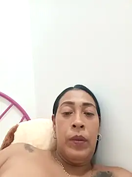 candelahot10 live