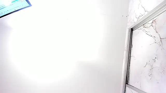 Lesly_sexy4u live