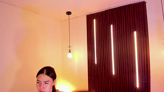 ArianaBaker live