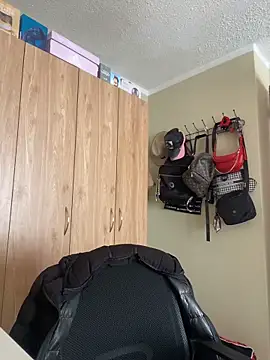 Miabonnett_ live