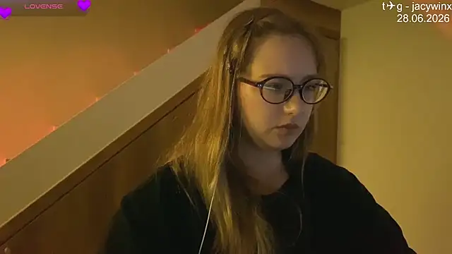 JacyWinslat live